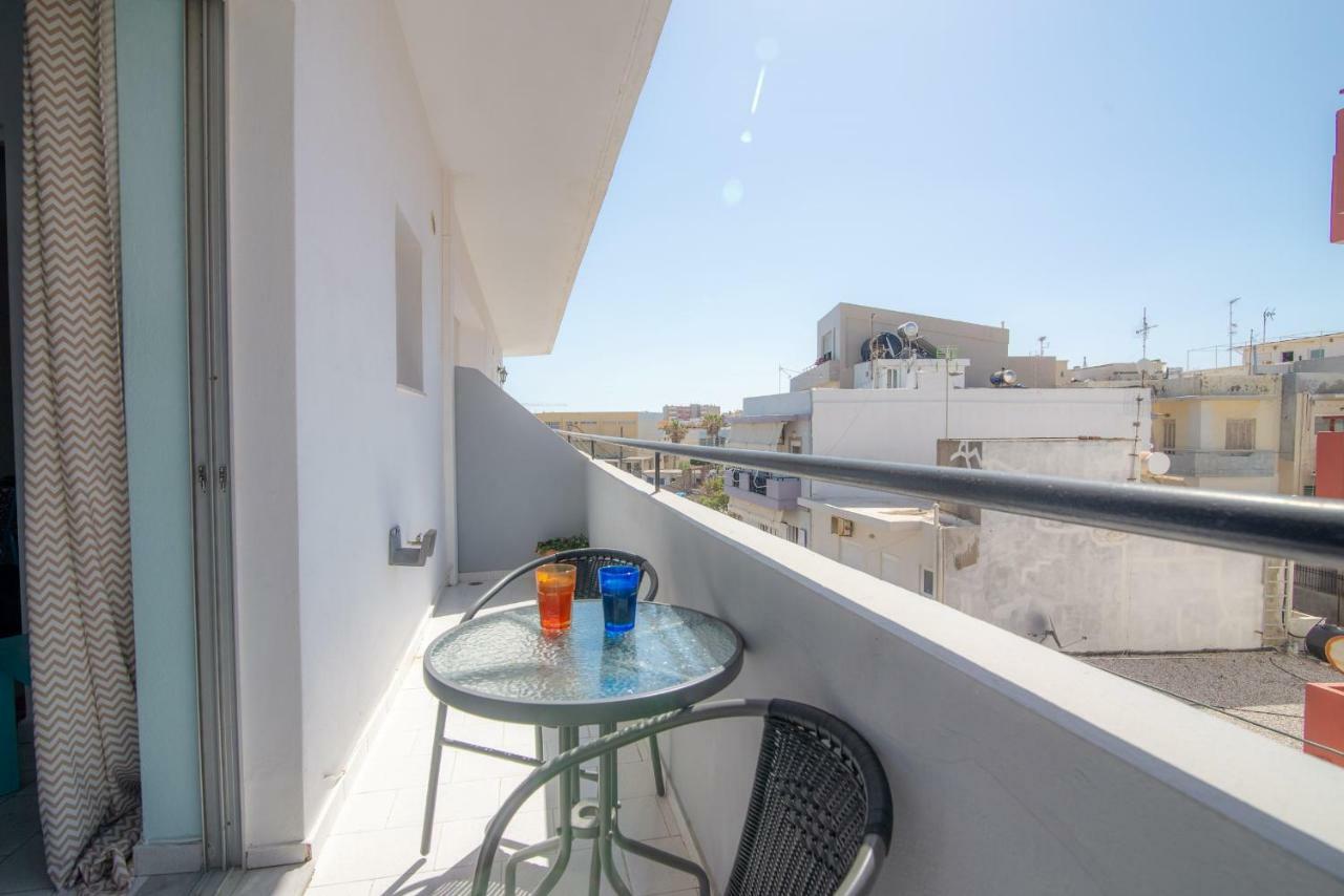 3Rd Floor Apartment Next To The Beachfront Iraklio Exterior foto