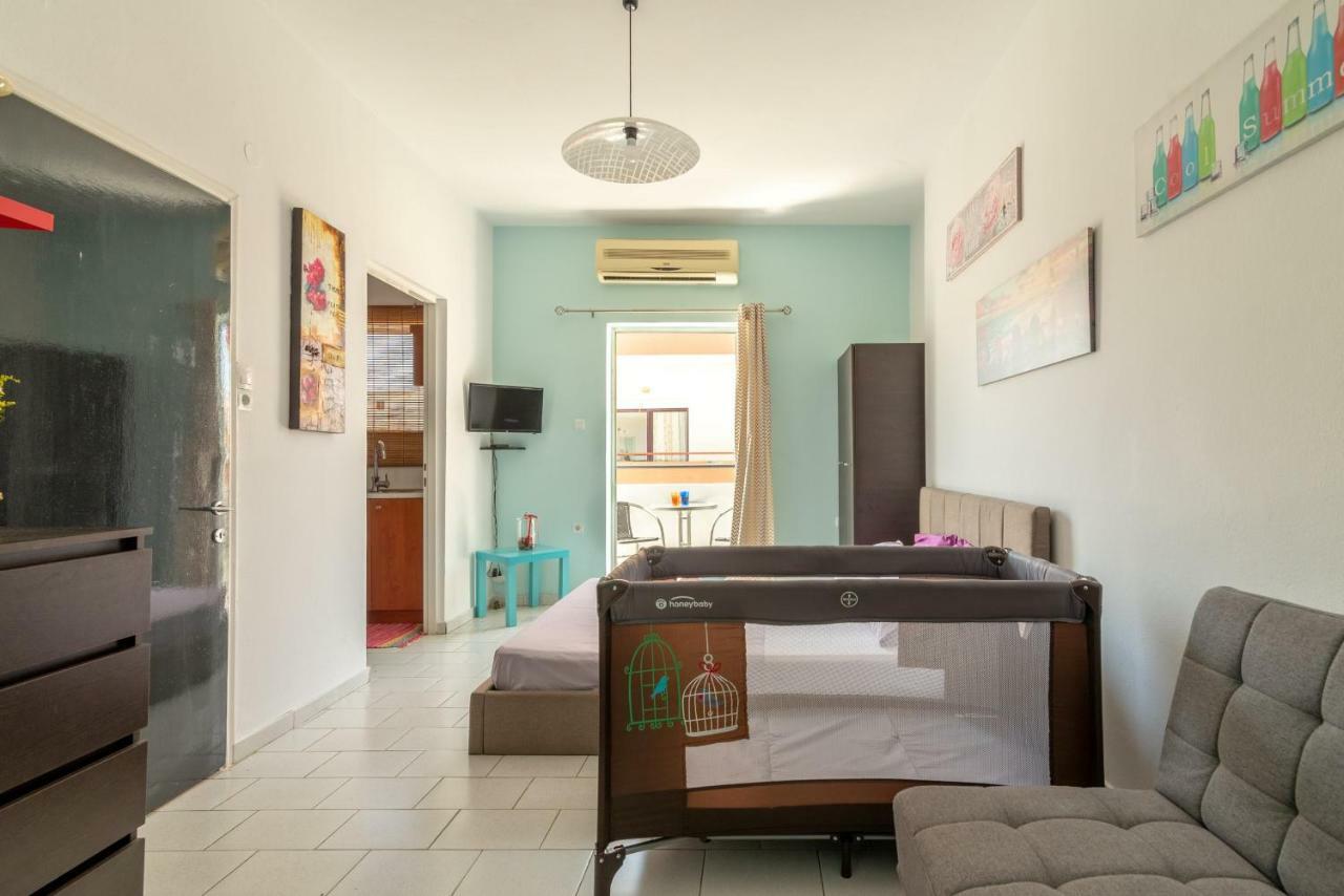 3Rd Floor Apartment Next To The Beachfront Iraklio Exterior foto